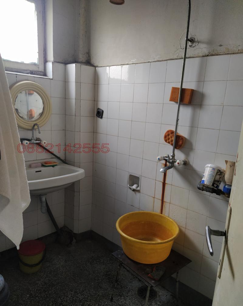 Продава ЕТАЖ ОТ КЪЩА, гр. Кърджали, Център, снимка 6 - Етаж от къща - 52783896