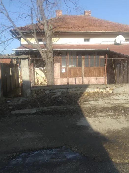 Продава КЪЩА, с. Добромирка, област Габрово, снимка 2 - Къщи - 45632056