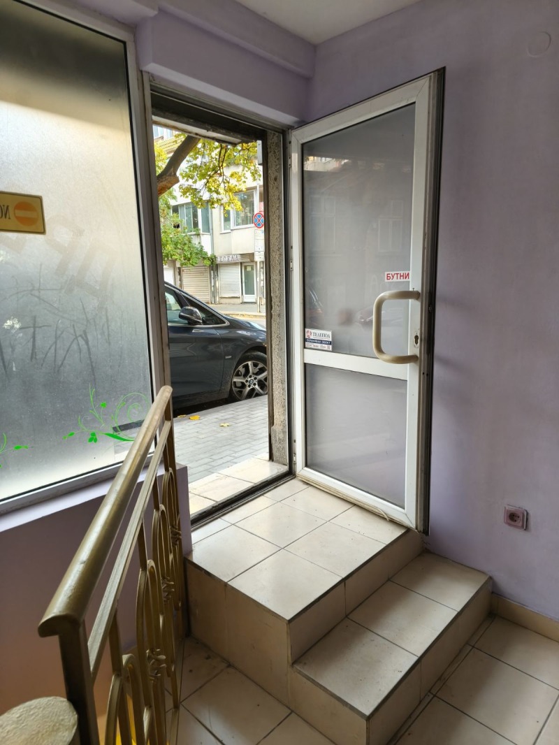 Продава  Магазин град Варна , Колхозен пазар , 26 кв.м | 10640884 - изображение [2]