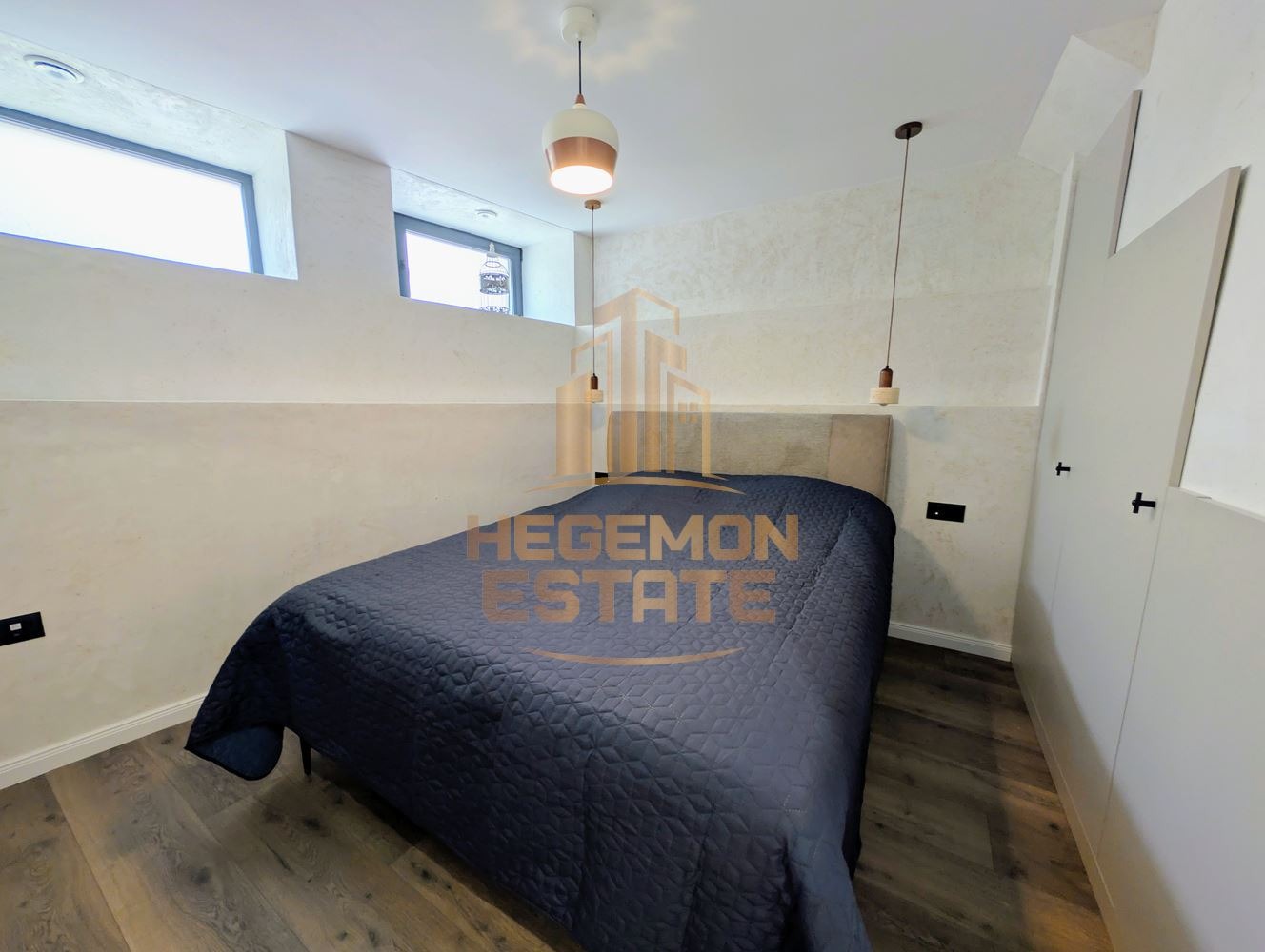 Продава КЪЩА, гр. Варна, Гръцка махала, снимка 3 - Къщи - 53778636