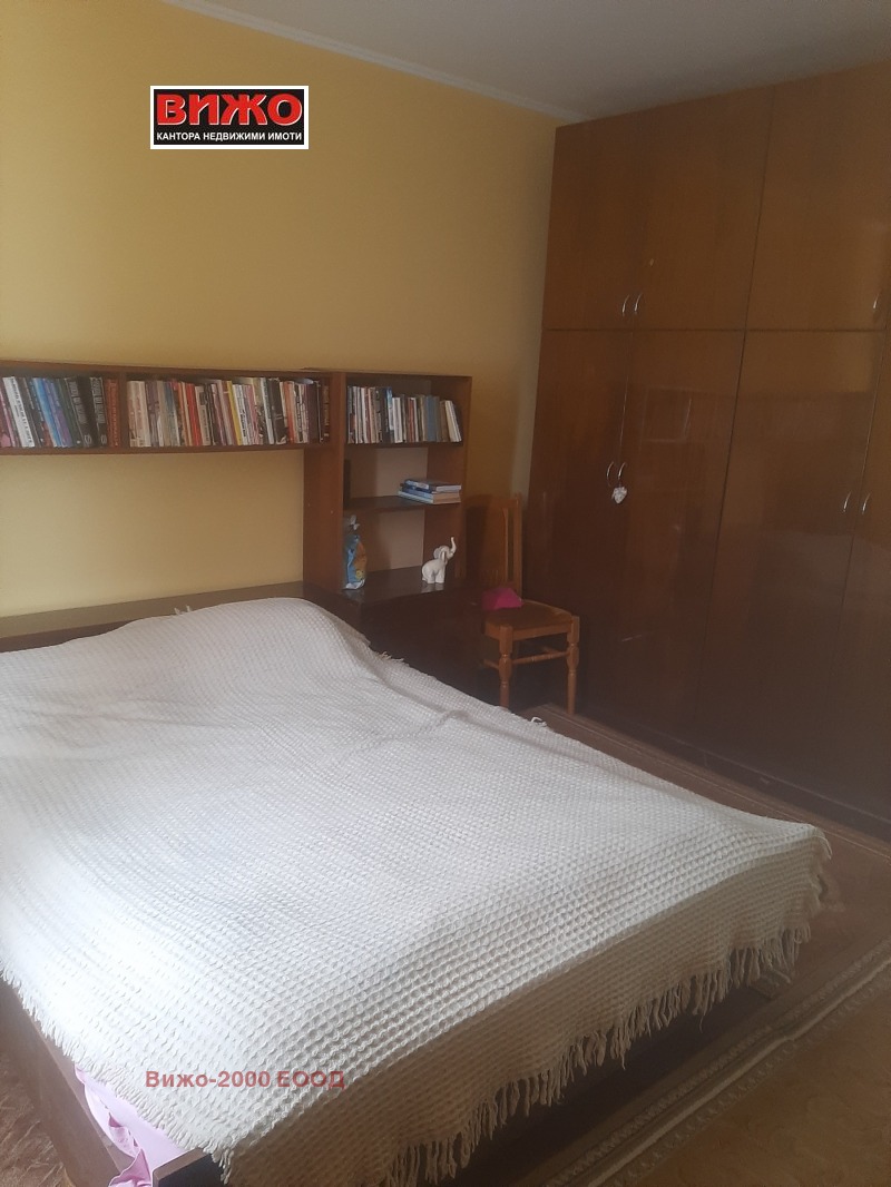 Na prodej  Podlaha domu Ruse , Družba 2 , 90 m2 | 67415300