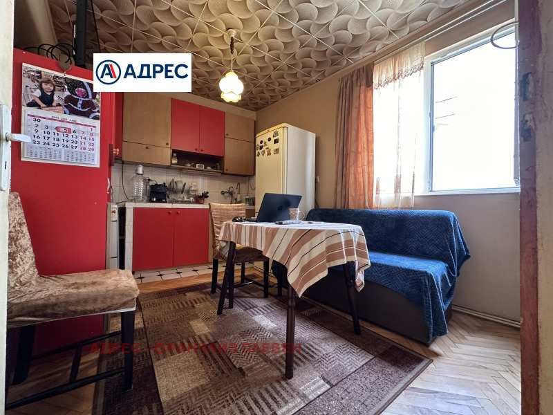 De vânzare  Casa Pleven , 9-ti cvartal , 194 mp | 65429824 - imagine [2]