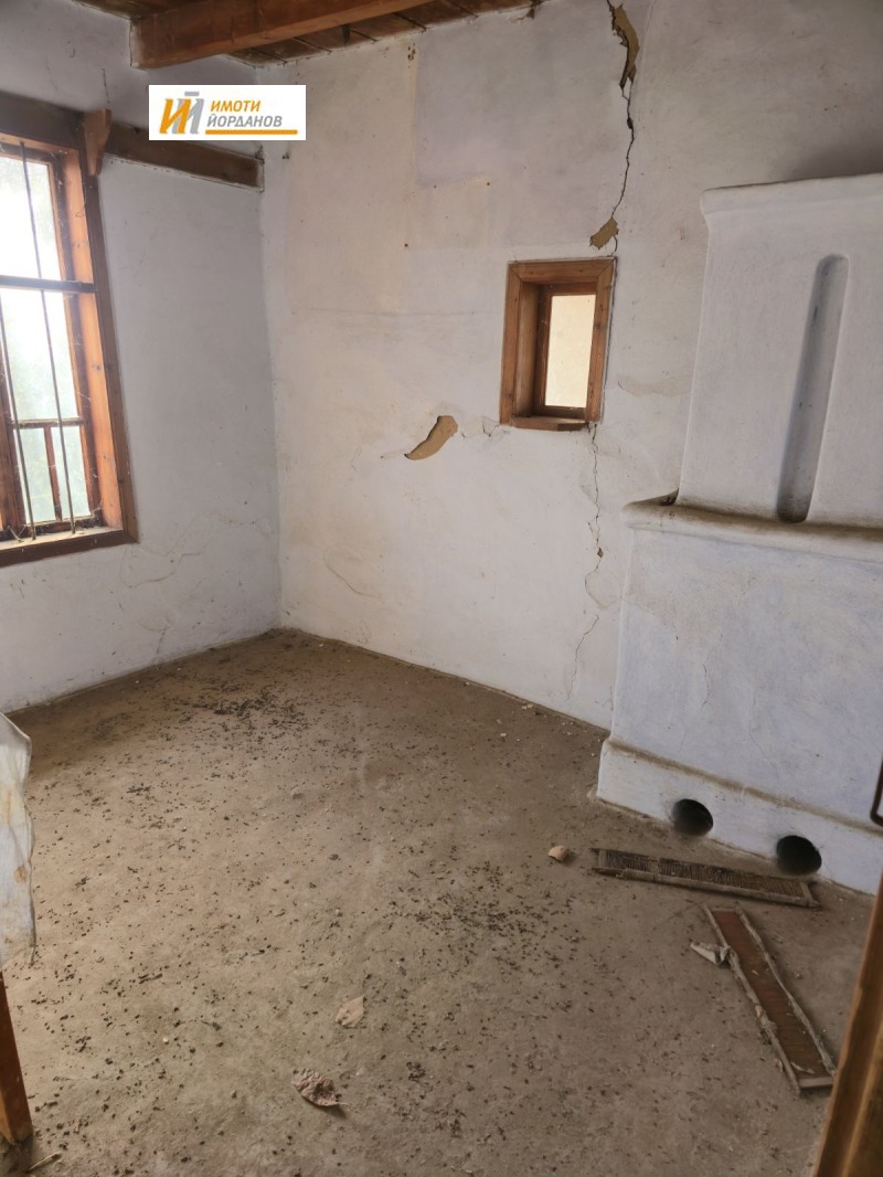 Продава КЪЩА, с. Обединение, област Велико Търново, снимка 11 - Къщи - 52732786