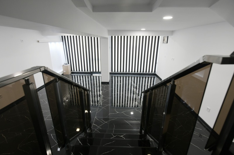 Продава  Магазин област Стара Загора , гр. Казанлък , 90 кв.м | 60921103 - изображение [5]