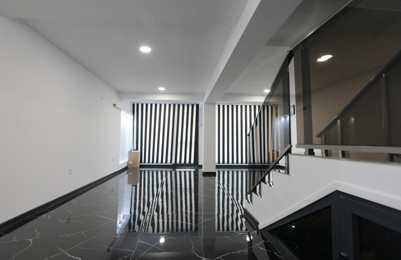 Продава  Магазин област Стара Загора , гр. Казанлък , 90 кв.м | 60921103 - изображение [3]