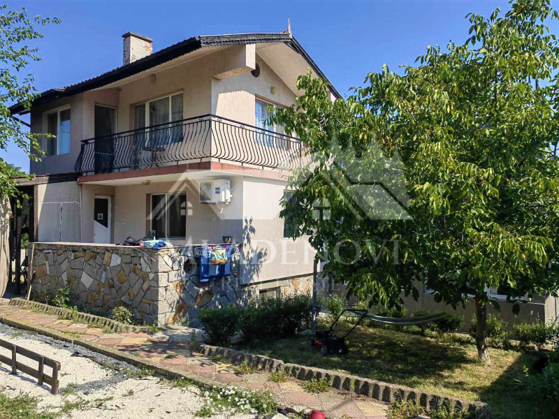 Продава КЪЩА в град Бургас, с. Твърдица - 230 кв.м / 239 980 € » 469 360.08 лв., МЛАДЕНОВИ НЕДВИЖИМИ ИМОТИ ООД