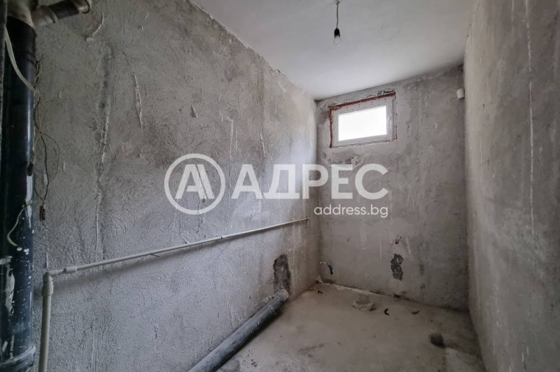 Te koop  Huis Sofia , Bojana , 530 m² | 32730911 - afbeelding [10]