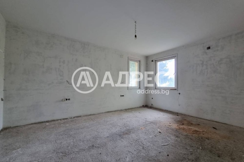 Te koop  Huis Sofia , Bojana , 530 m² | 32730911 - afbeelding [9]