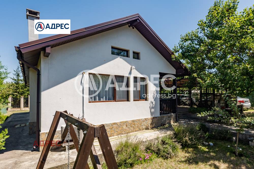 Продава КЪЩА, гр. Варна, м-т Перчемлията