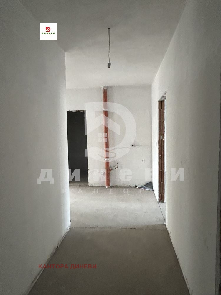 Продава 3-СТАЕН, гр. Пловдив, Остромила, снимка 2 - Апартаменти - 56623671