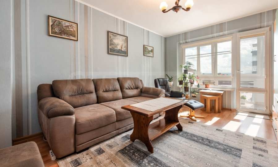 Продава 4-СТАЕН, гр. Варна, Левски 1