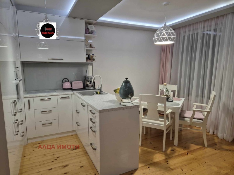 Продаја  2 спаваће собе регион Софиа , Нови хан , 105 м2 | 73885709