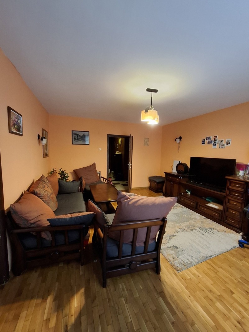 Продава  3-стаен град София , Гео Милев , 115 кв.м | 88734187 - изображение [2]