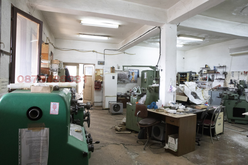 Продава ПРОМ. ПОМЕЩЕНИЕ, с. Орешак, област Варна, снимка 5 - Производствени сгради - 52802357