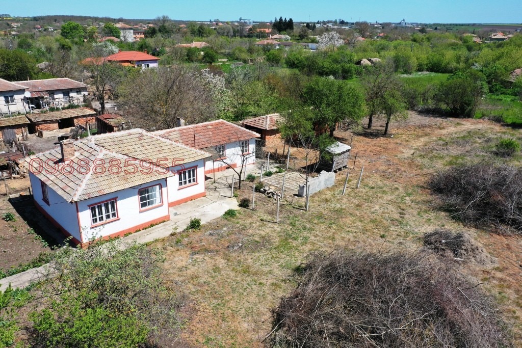 Продава КЪЩА, с. Спасово, област Добрич, снимка 2 - Къщи - 54382955