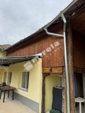 Продава КЪЩА, област Велико Търново, с. Ново село • 60000 € / 117349.80 лв. • 81560408 1