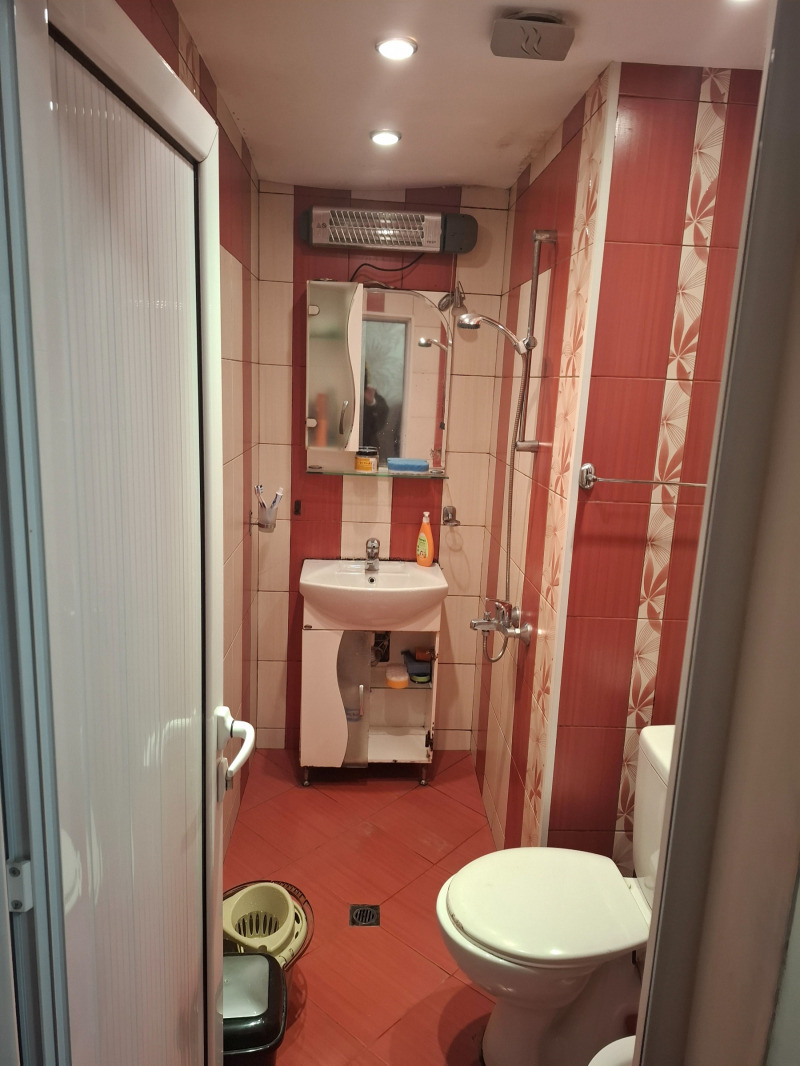 Продава 2-СТАЕН, гр. Перник, Пригаров район, снимка 10 - Апартаменти - 52443137