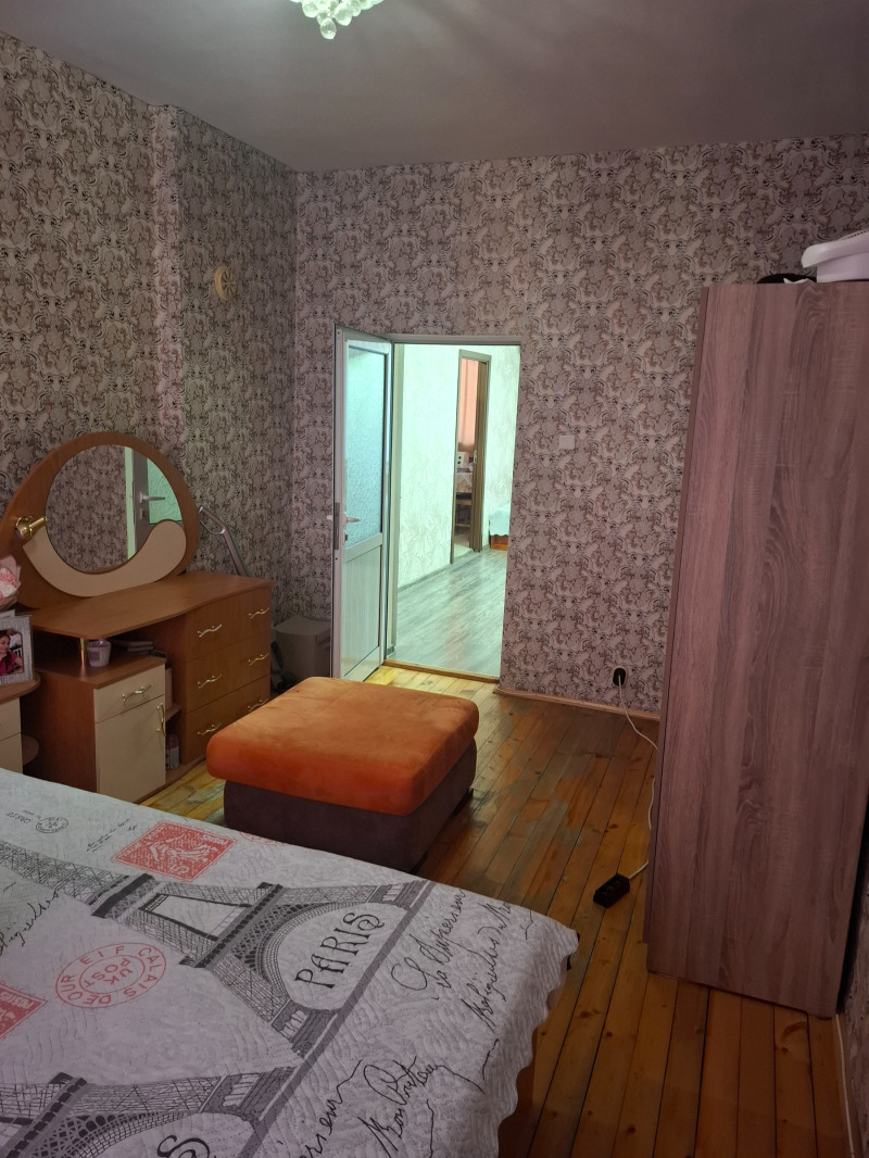 Продава 2-СТАЕН, гр. Перник, Пригаров район, снимка 7 - Апартаменти - 52443137