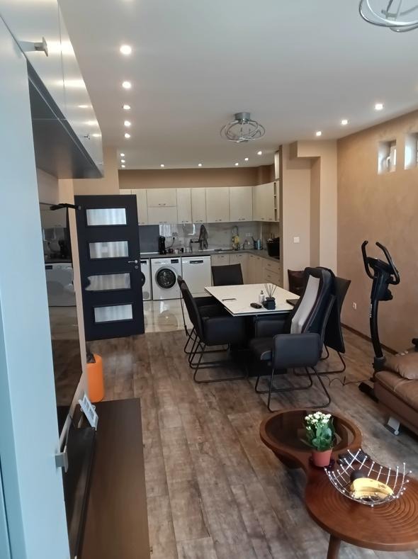 À vendre  2 chambres Sofia , Vrabnitsa 1 , 120 m² | 37543788