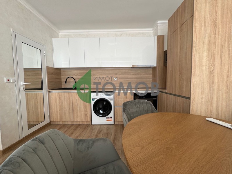 Продава 3-СТАЕН, гр. Шумен, Пазара, снимка 3 - Апартаменти - 53429157