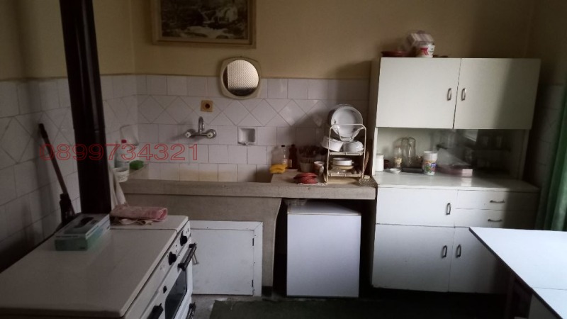 Продава КЪЩА, гр. Свищов, област Велико Търново, снимка 15 - Къщи - 52782315