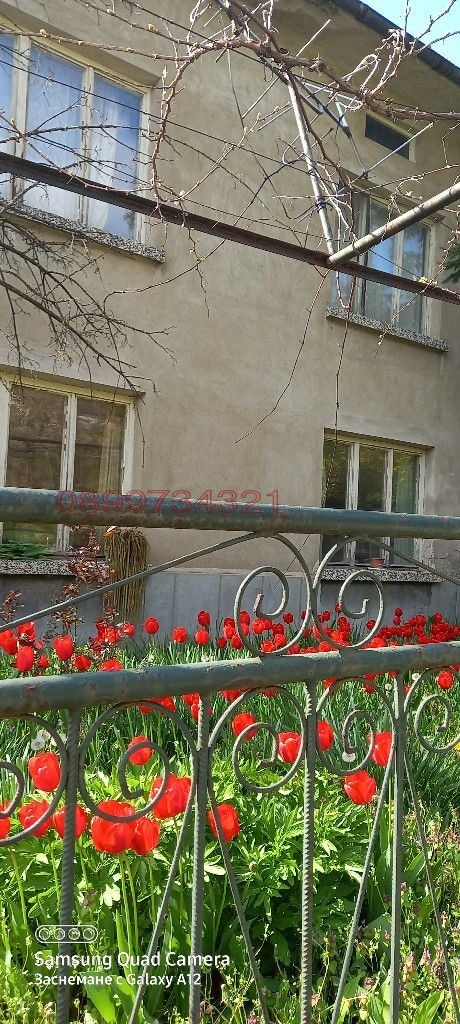 Продава КЪЩА, гр. Свищов, област Велико Търново, снимка 2 - Къщи - 52782315