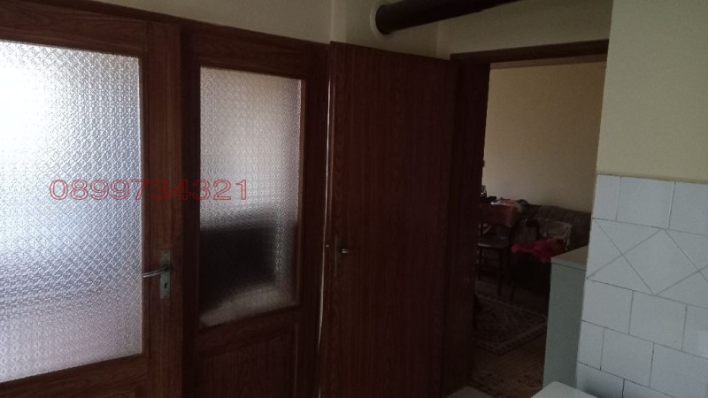 Продава КЪЩА, гр. Свищов, област Велико Търново, снимка 17 - Къщи - 52782315