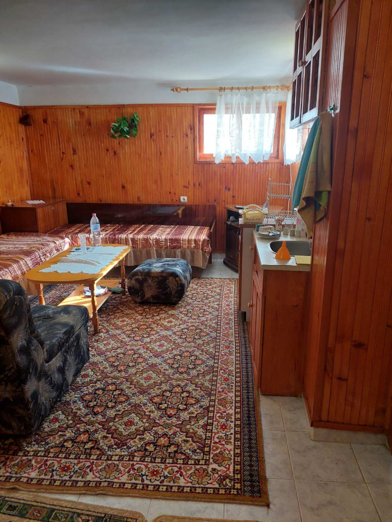 Продава КЪЩА, с. Баурене, област Враца, снимка 3 - Къщи - 45050635