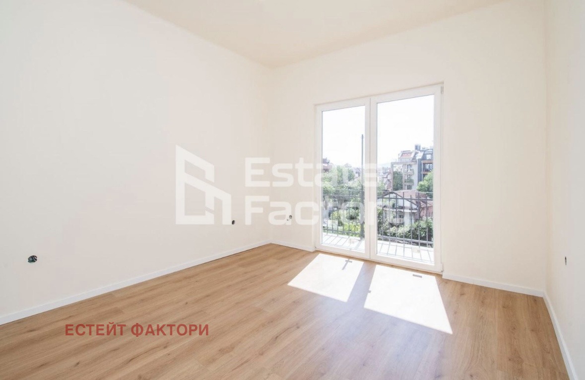 Продава МНОГОСТАЕН, гр. София, Център, снимка 2 - Апартаменти - 54041743