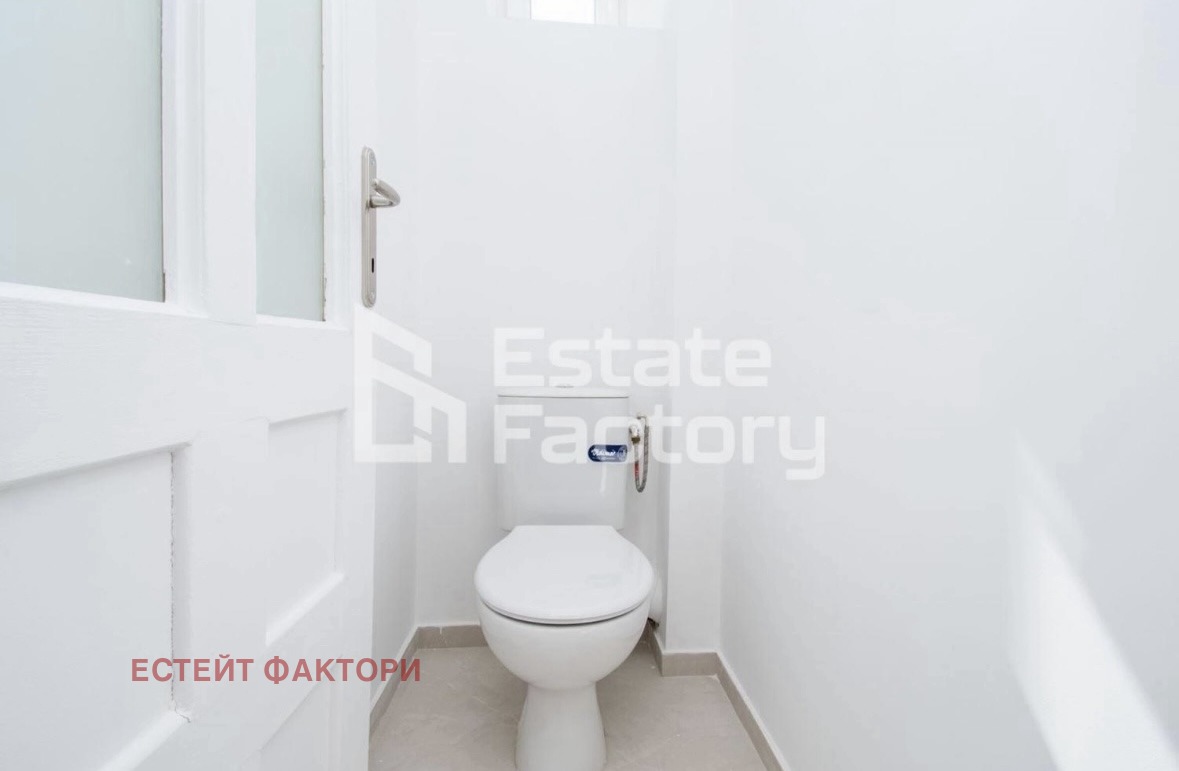 Продава МНОГОСТАЕН, гр. София, Център, снимка 8 - Апартаменти - 54041743