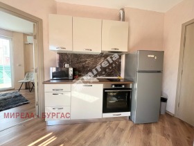 1 soverom k.k. Slansjev brjag, region Burgas 4