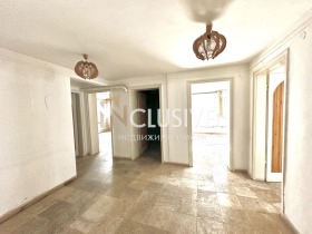 Продава етаж от къща град София Хаджи Димитър - [1] 