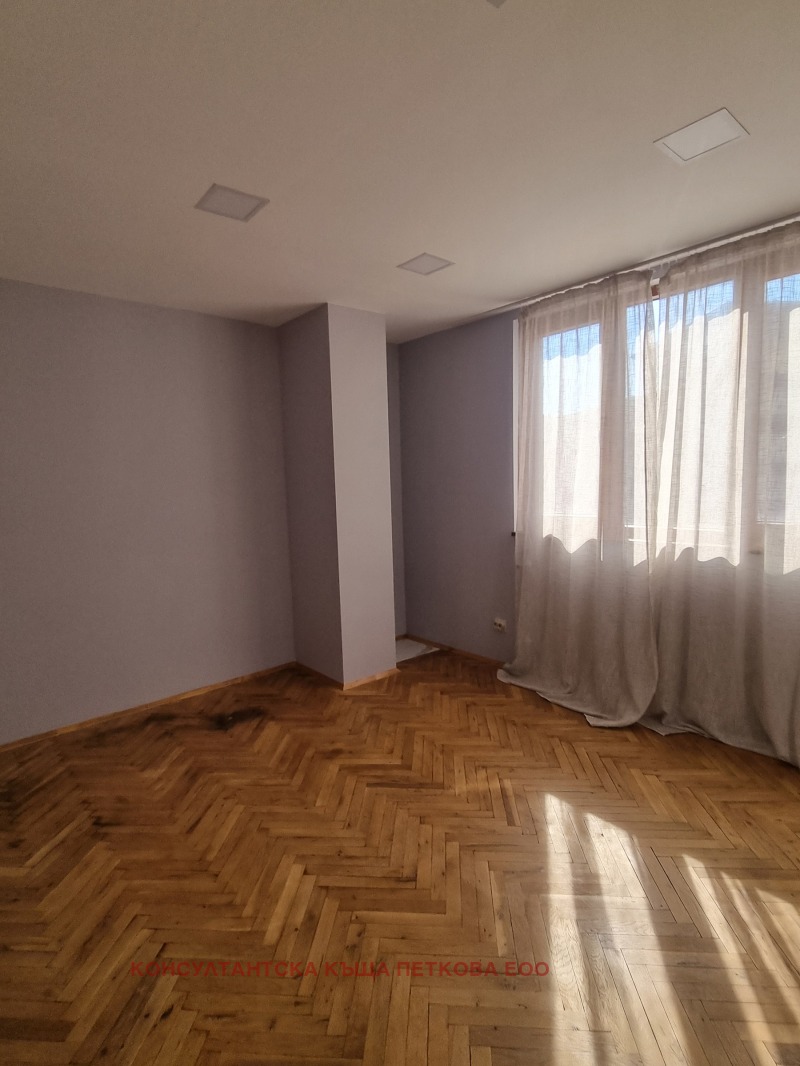 Na prodej  2 ložnice Loveč , Širok centar , 94 m2 | 89986591 - obraz [8]