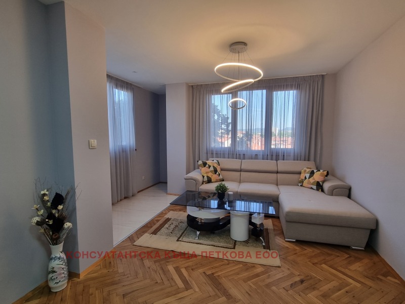 Продава  3-стаен град Ловеч , Широк център , 94 кв.м | 89986591 - изображение [3]