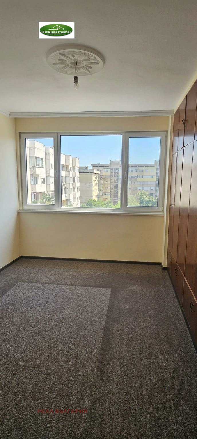 Продава 3-СТАЕН, гр. Русе, Широк център, снимка 2 - Апартаменти - 56325969