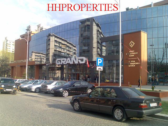Продава  Магазин град Пловдив , Център , Търговски център ГРАНД, 35 кв.м | 46133548
