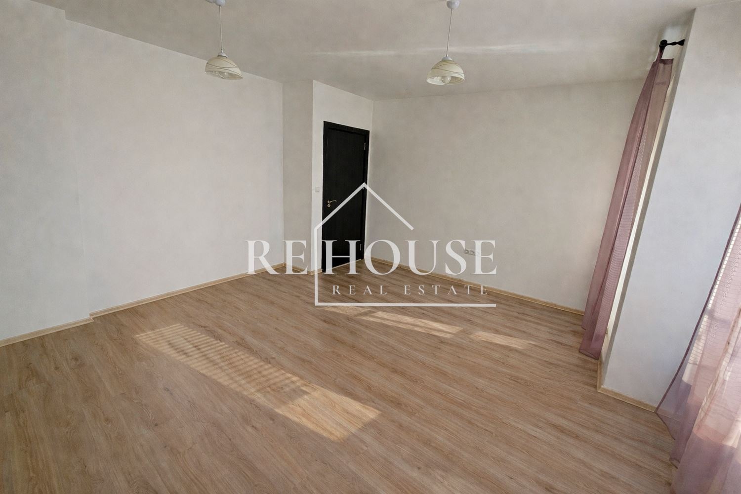 Продава 2-СТАЕН, гр. Варна, Гранд Мол, снимка 4 - Апартаменти - 53771173