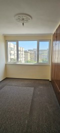 Продава  3-стаен град Русе , Широк център , 88 кв.м | 64890110 - изображение [2]