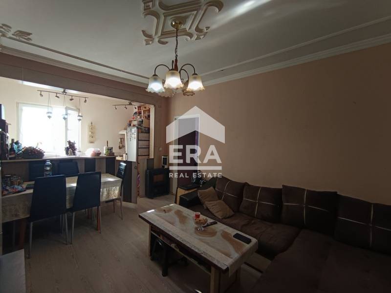 Продава 3-СТАЕН, гр. Варна, Кайсиева градина, снимка 2 - Aпартаменти - 48945182