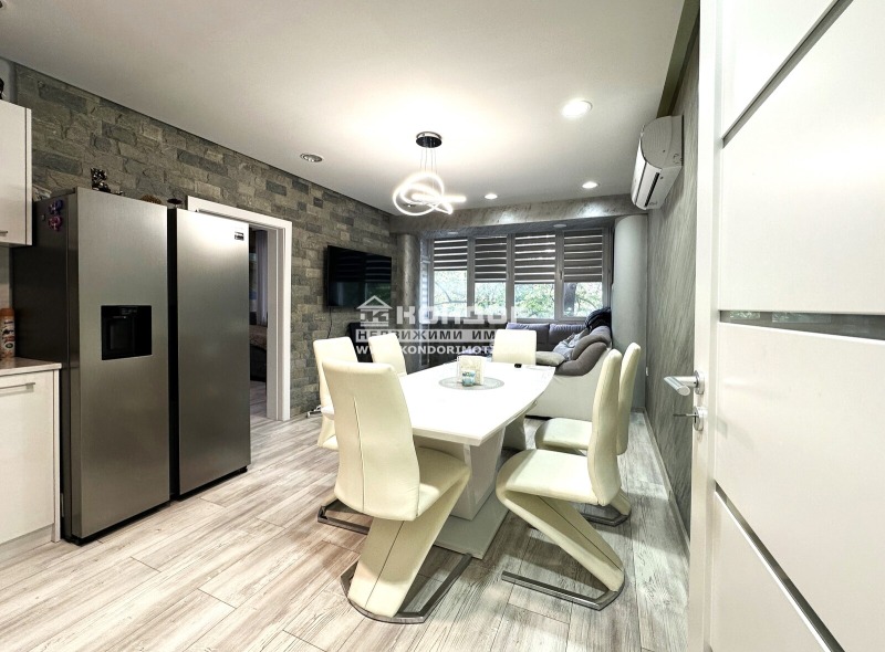 Продава  3-стаен, град Пловдив, Въстанически •  174 900 EUR • ID 27953054 — holmes.bg - [1] 