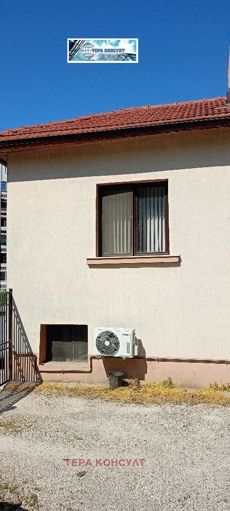 Продава КЪЩА, гр. Плевен, Сторгозия