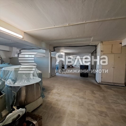 For Sale  Industrial building Varna , Zapadna promishlena zona , 900 sq.m | 28254069