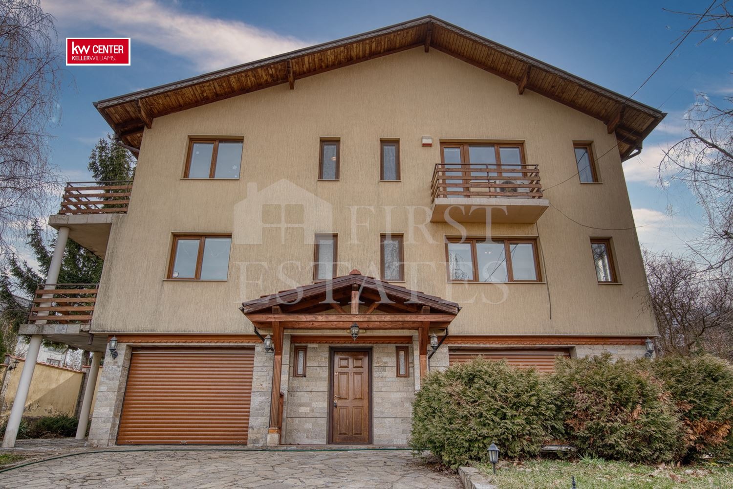 Продава КЪЩА, гр. София, Симеоново