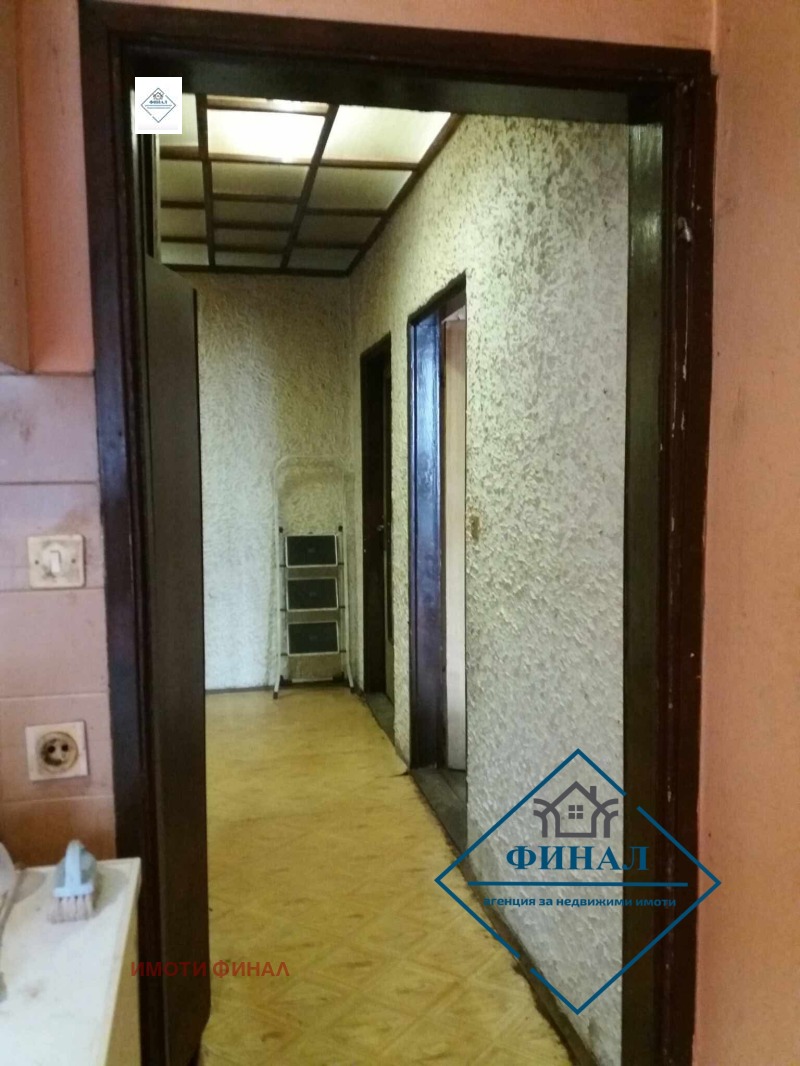 Продава 2-СТАЕН, гр. Шумен, Боян Българанов 2, снимка 2 - Апартаменти - 52731427