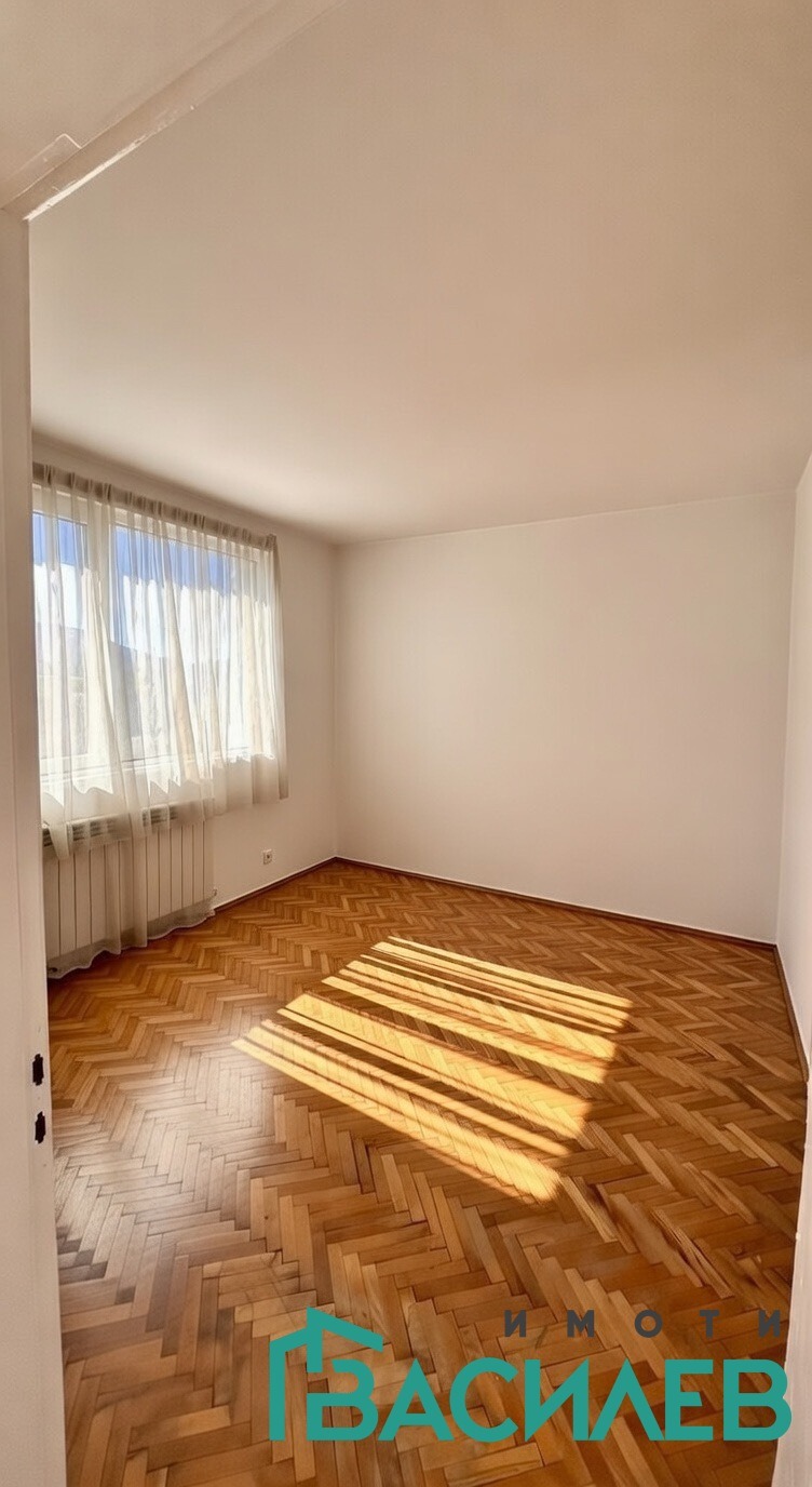 Продава 3-СТАЕН, гр. София, Гео Милев, снимка 3 - Апартаменти - 53532824