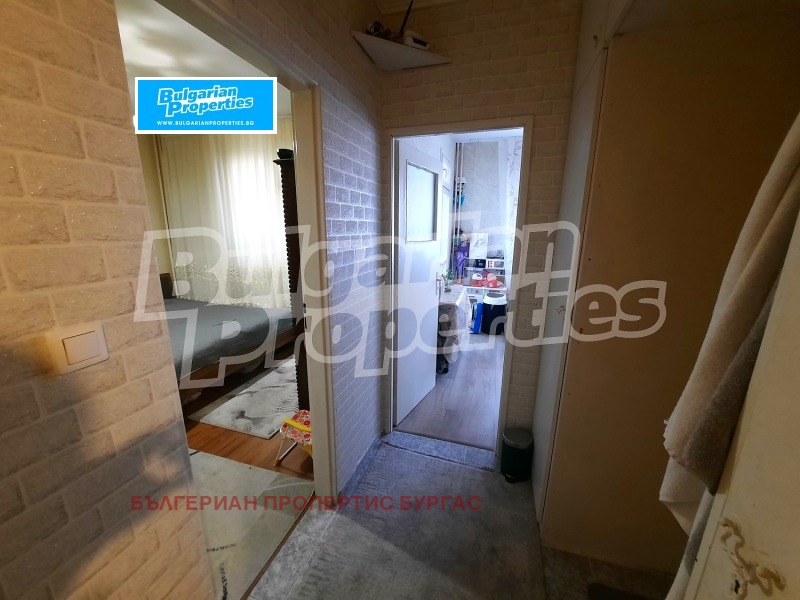 Продава 3-СТАЕН, гр. Бургас, Възраждане, снимка 3 - Апартаменти - 53560563