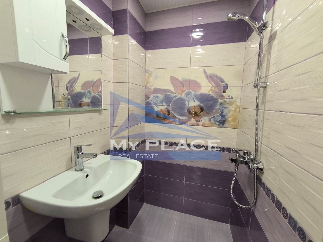 Продава 3-СТАЕН, гр. Шумен, Добруджански, снимка 8 - Апартаменти - 56272200
