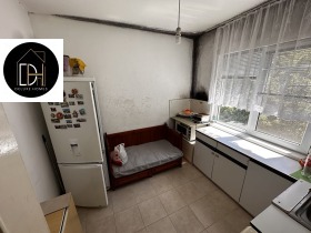 1 quarto Trakiia, Plovdiv 4