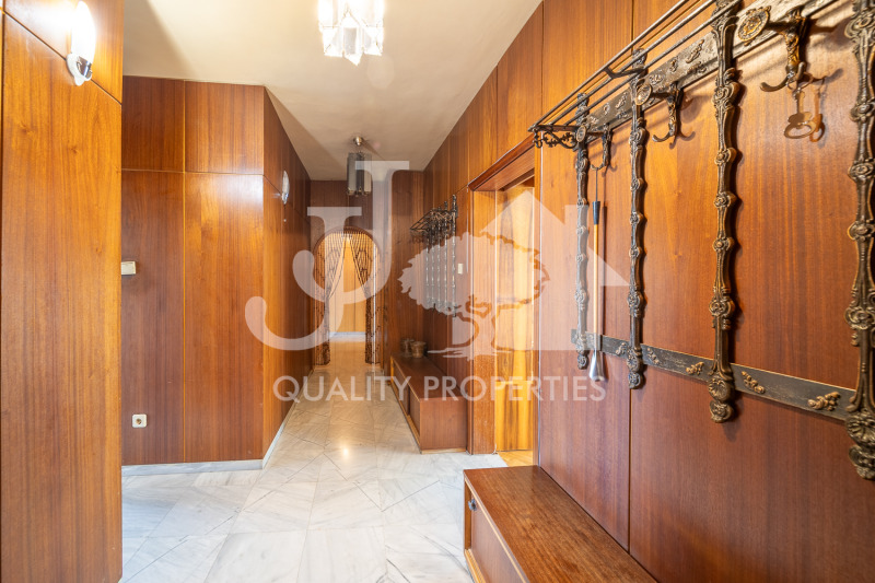 Продава  4-стаен град София , Изгрев , 120 кв.м | 35053426 - изображение [12]