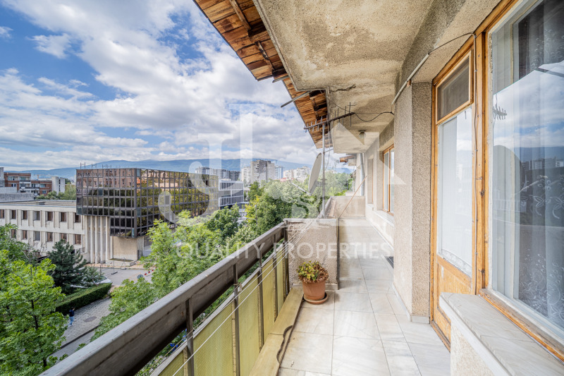 Продава  4-стаен град София , Изгрев , 120 кв.м | 35053426 - изображение [17]